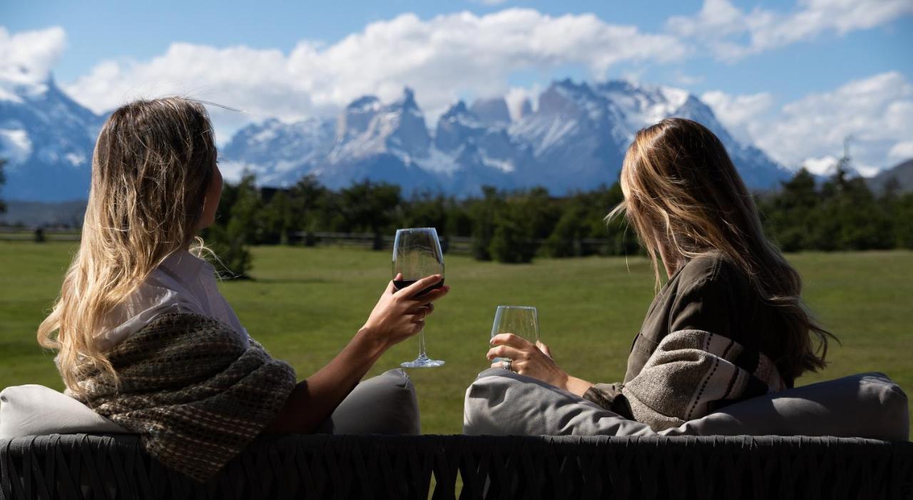 Rio Serrano Hotel + Spa Torres del Paine National Park Exteriör bild