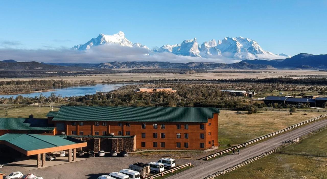 Rio Serrano Hotel + Spa Torres del Paine National Park Exteriör bild